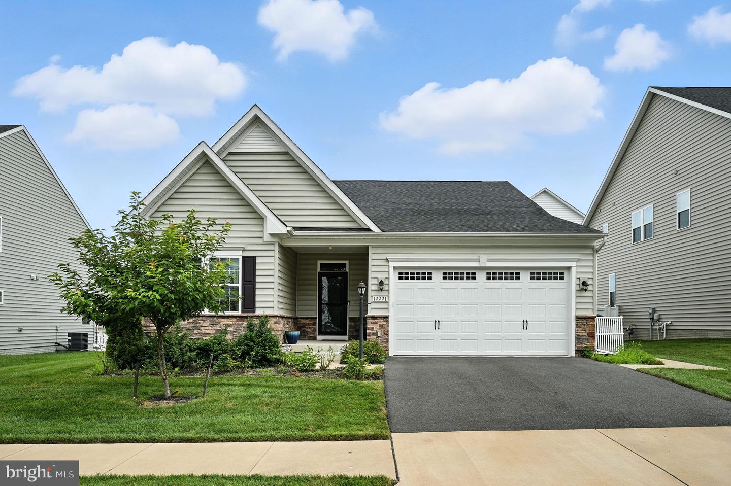 12221 CRANFORD DR, WOODBRIDGE, Virginia 22192, 4 Bedrooms Bedrooms, ,3 BathroomsBathrooms,Residential,For sale,12221 CRANFORD DR,VAPW2099408 MLS # VAPW2099408
