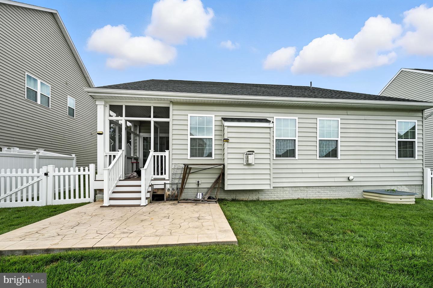 12221 CRANFORD DR, WOODBRIDGE, Virginia 22192, 4 Bedrooms Bedrooms, ,3 BathroomsBathrooms,Residential,For sale,12221 CRANFORD DR,VAPW2099408 MLS # VAPW2099408