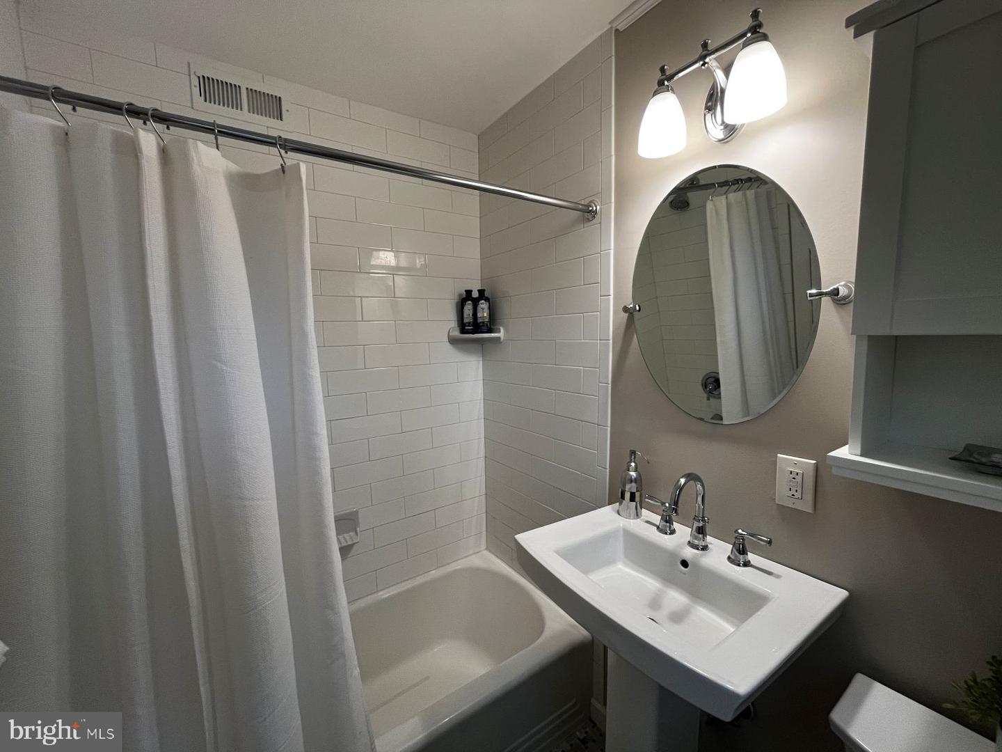 1400 S BARTON ST #435, ARLINGTON, Virginia 22204, 1 Bedroom Bedrooms, 5 Rooms Rooms,1 BathroomBathrooms,Residential,For sale,1400 S BARTON ST #435,VAAR2060926 MLS # VAAR2060926