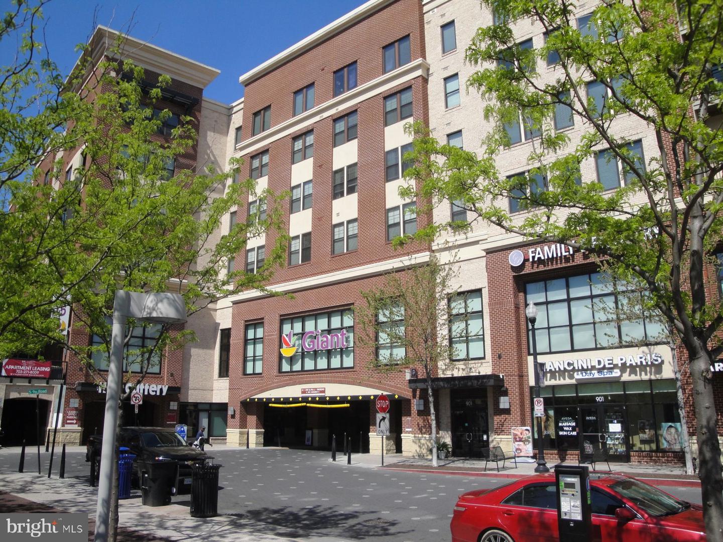 1400 S BARTON ST #435, ARLINGTON, Virginia 22204, 1 Bedroom Bedrooms, 5 Rooms Rooms,1 BathroomBathrooms,Residential,For sale,1400 S BARTON ST #435,VAAR2060926 MLS # VAAR2060926
