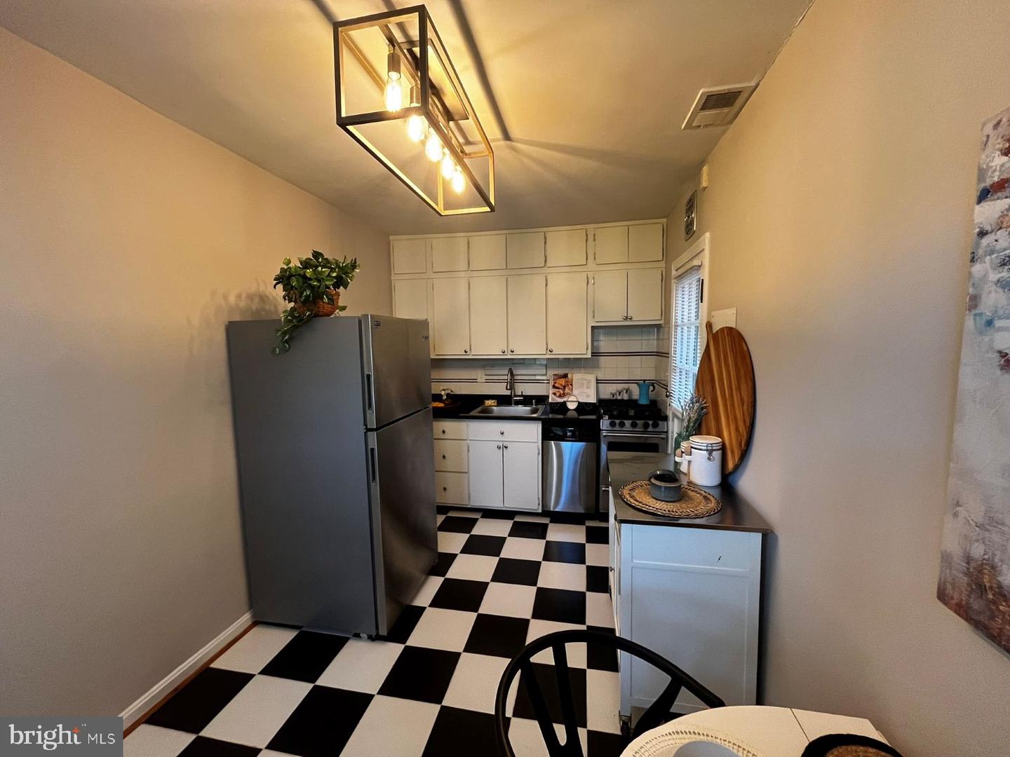 1400 S BARTON ST #435, ARLINGTON, Virginia 22204, 1 Bedroom Bedrooms, 5 Rooms Rooms,1 BathroomBathrooms,Residential,For sale,1400 S BARTON ST #435,VAAR2060926 MLS # VAAR2060926