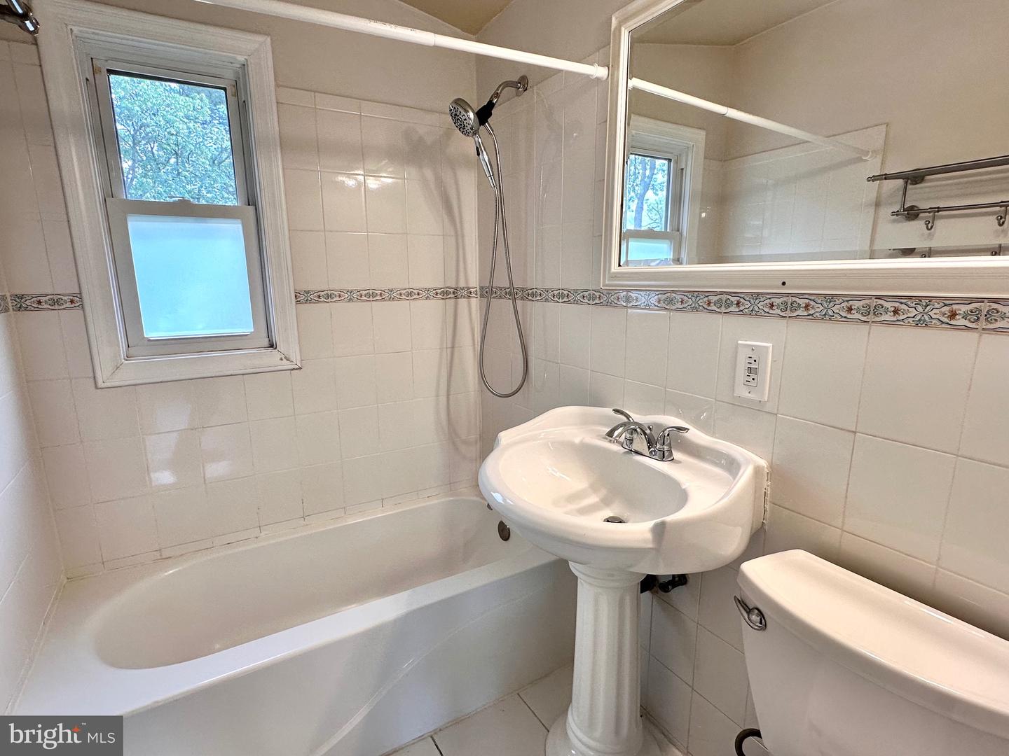 4103 IVANHOE LN, ALEXANDRIA, Virginia 22310, 5 Bedrooms Bedrooms, ,2 BathroomsBathrooms,Residential,For sale,4103 IVANHOE LN,VAFX2256058 MLS # VAFX2256058
