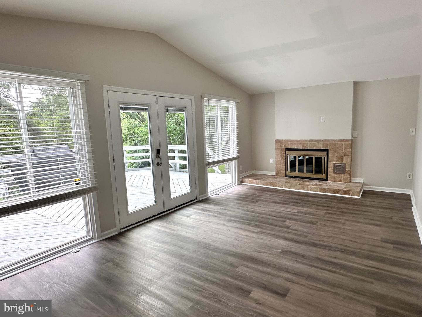 4103 IVANHOE LN, ALEXANDRIA, Virginia 22310, 5 Bedrooms Bedrooms, ,2 BathroomsBathrooms,Residential,For sale,4103 IVANHOE LN,VAFX2256058 MLS # VAFX2256058