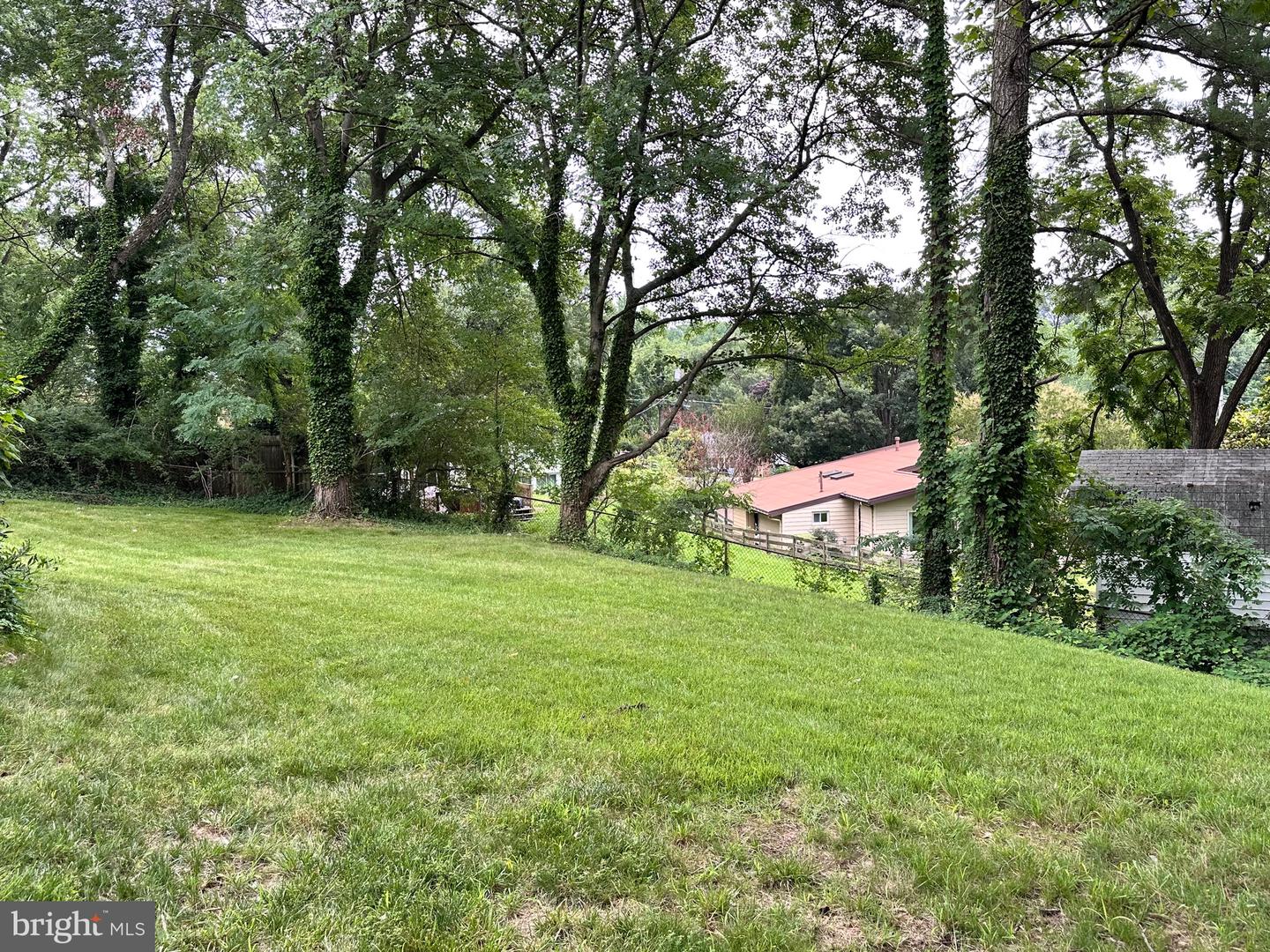 4103 IVANHOE LN, ALEXANDRIA, Virginia 22310, 5 Bedrooms Bedrooms, ,2 BathroomsBathrooms,Residential,For sale,4103 IVANHOE LN,VAFX2256058 MLS # VAFX2256058
