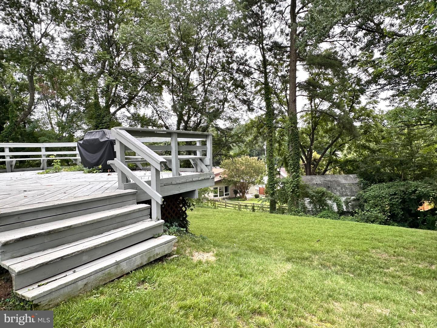 4103 IVANHOE LN, ALEXANDRIA, Virginia 22310, 5 Bedrooms Bedrooms, ,2 BathroomsBathrooms,Residential,For sale,4103 IVANHOE LN,VAFX2256058 MLS # VAFX2256058