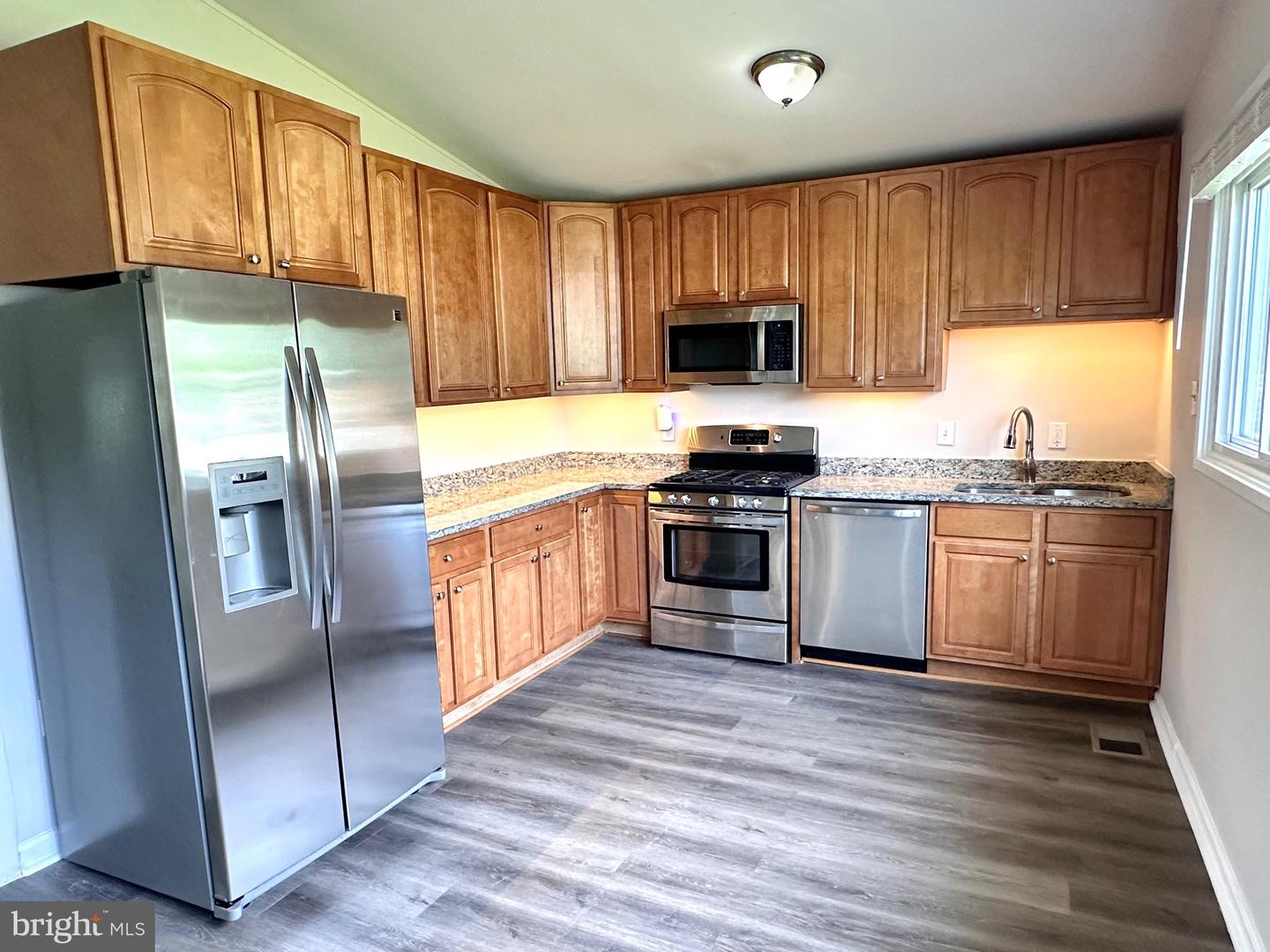 4103 IVANHOE LN, ALEXANDRIA, Virginia 22310, 5 Bedrooms Bedrooms, ,2 BathroomsBathrooms,Residential,For sale,4103 IVANHOE LN,VAFX2256058 MLS # VAFX2256058
