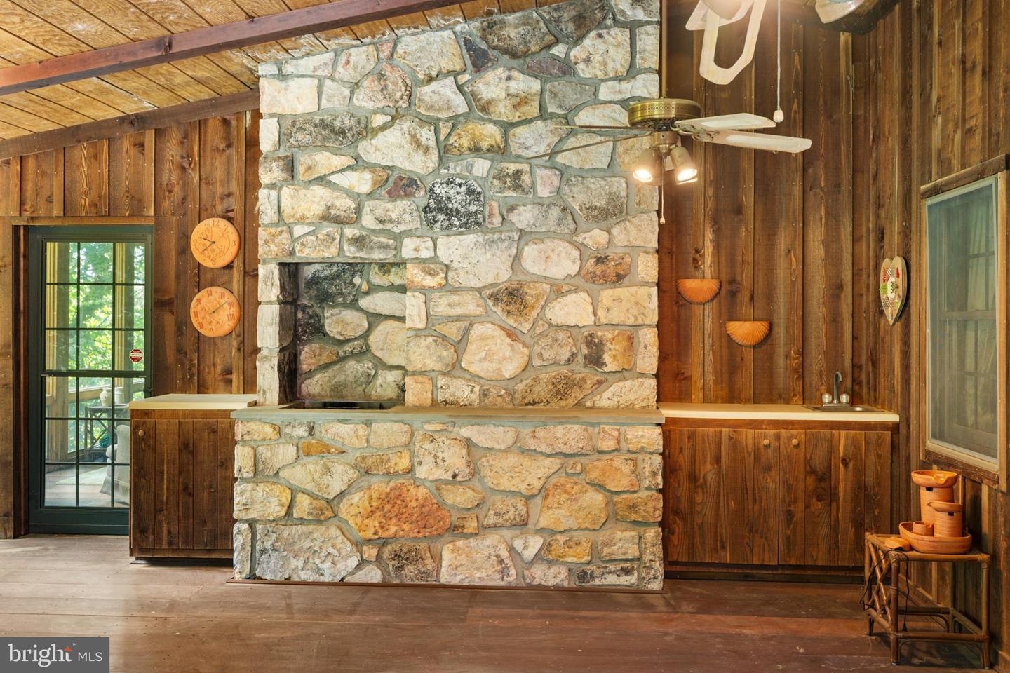 1147 MILL RD, WOODSTOCK, Virginia 22664, 3 Bedrooms Bedrooms, ,3 BathroomsBathrooms,Residential,For sale,1147 MILL RD,VASH2012016 MLS # VASH2012016