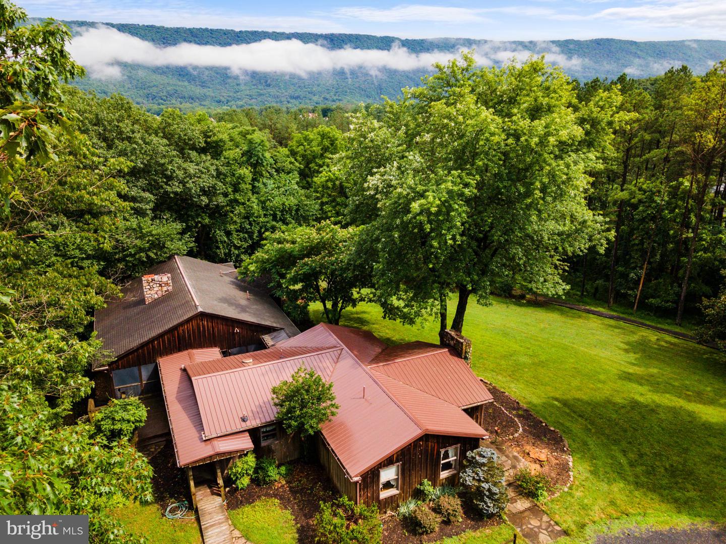 1147 MILL RD, WOODSTOCK, Virginia 22664, 3 Bedrooms Bedrooms, ,3 BathroomsBathrooms,Residential,For sale,1147 MILL RD,VASH2012016 MLS # VASH2012016