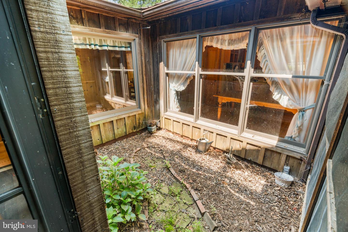 1147 MILL RD, WOODSTOCK, Virginia 22664, 3 Bedrooms Bedrooms, ,3 BathroomsBathrooms,Residential,For sale,1147 MILL RD,VASH2012016 MLS # VASH2012016