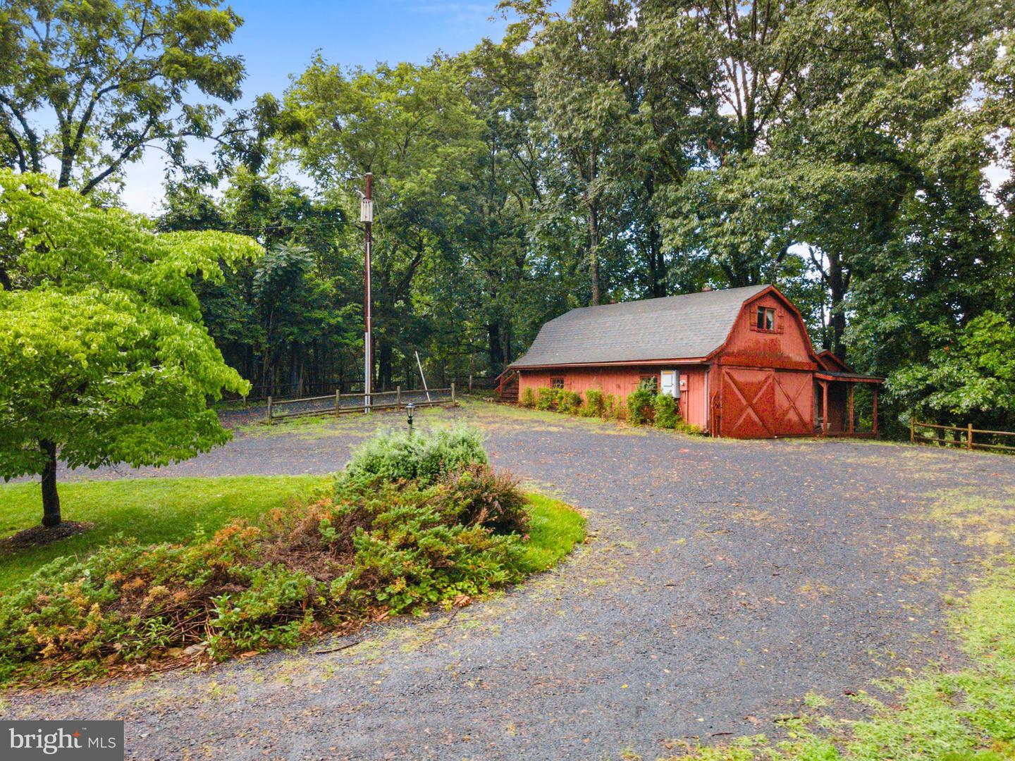 1147 MILL RD, WOODSTOCK, Virginia 22664, 3 Bedrooms Bedrooms, ,3 BathroomsBathrooms,Residential,For sale,1147 MILL RD,VASH2012016 MLS # VASH2012016