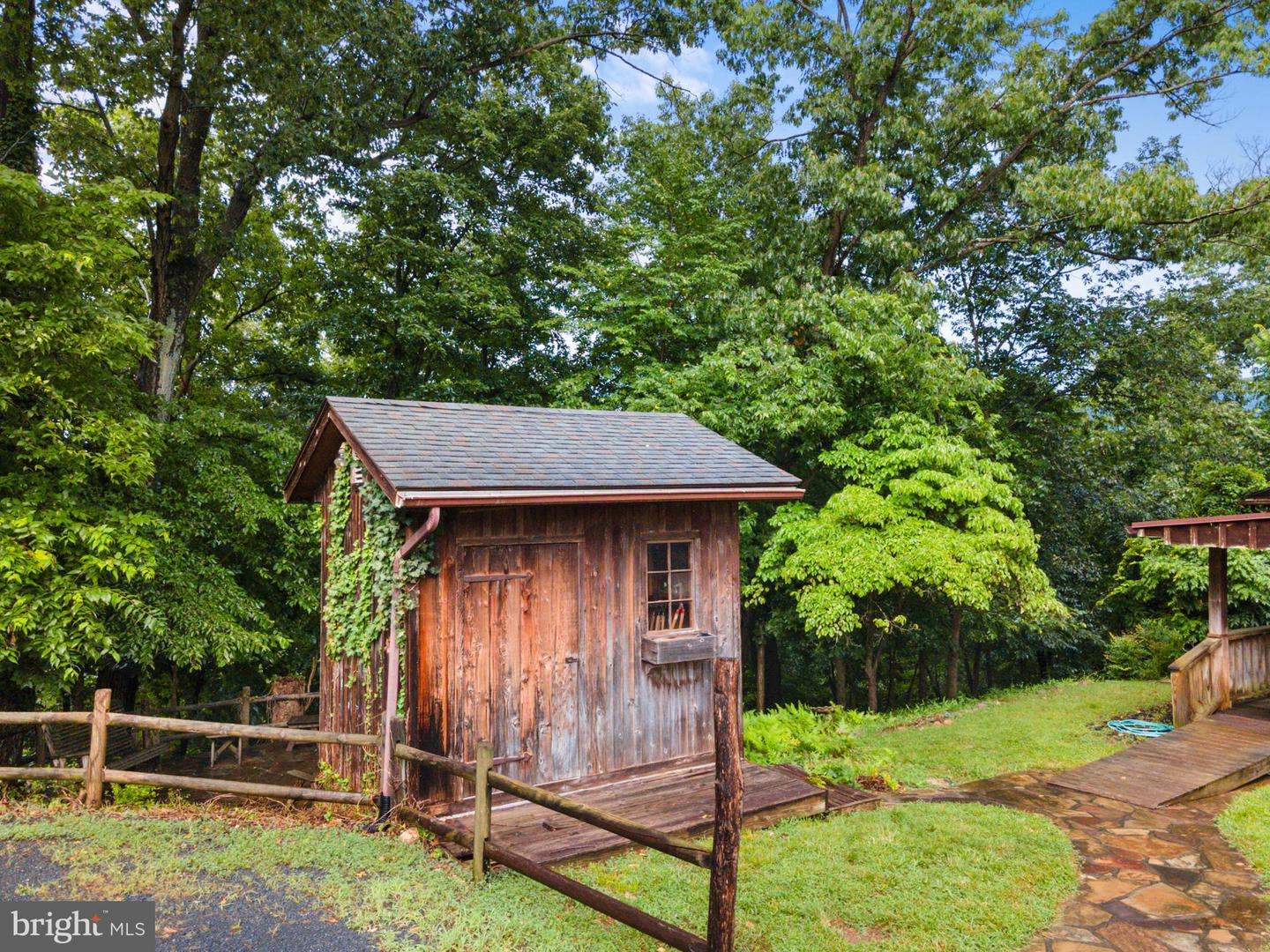 1147 MILL RD, WOODSTOCK, Virginia 22664, 3 Bedrooms Bedrooms, ,3 BathroomsBathrooms,Residential,For sale,1147 MILL RD,VASH2012016 MLS # VASH2012016