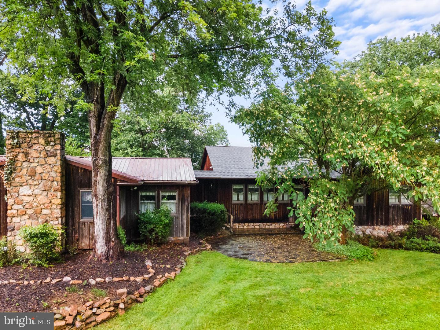 1147 MILL RD, WOODSTOCK, Virginia 22664, 3 Bedrooms Bedrooms, ,3 BathroomsBathrooms,Residential,For sale,1147 MILL RD,VASH2012016 MLS # VASH2012016
