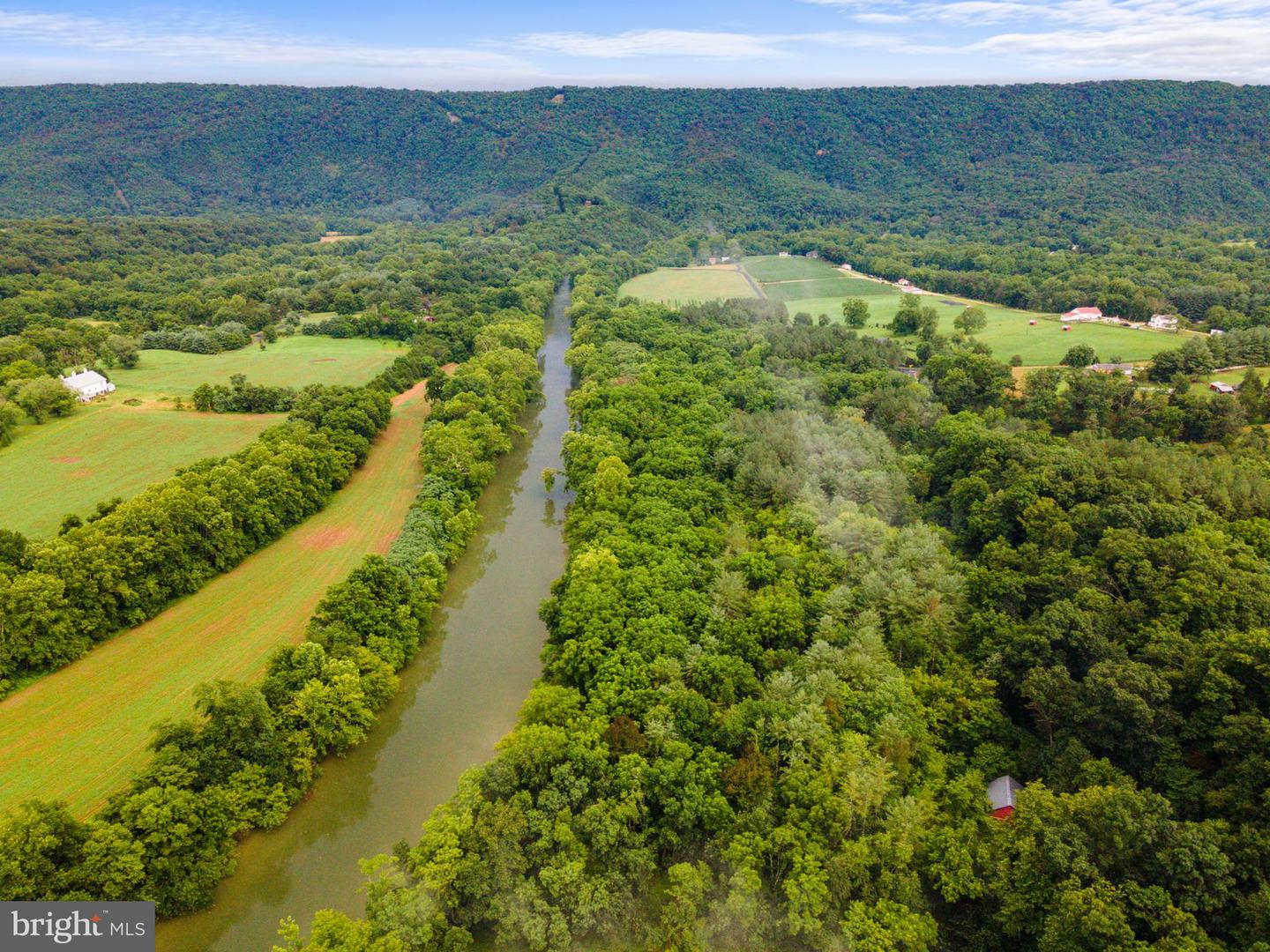 1147 MILL RD, WOODSTOCK, Virginia 22664, 3 Bedrooms Bedrooms, ,3 BathroomsBathrooms,Residential,For sale,1147 MILL RD,VASH2012016 MLS # VASH2012016