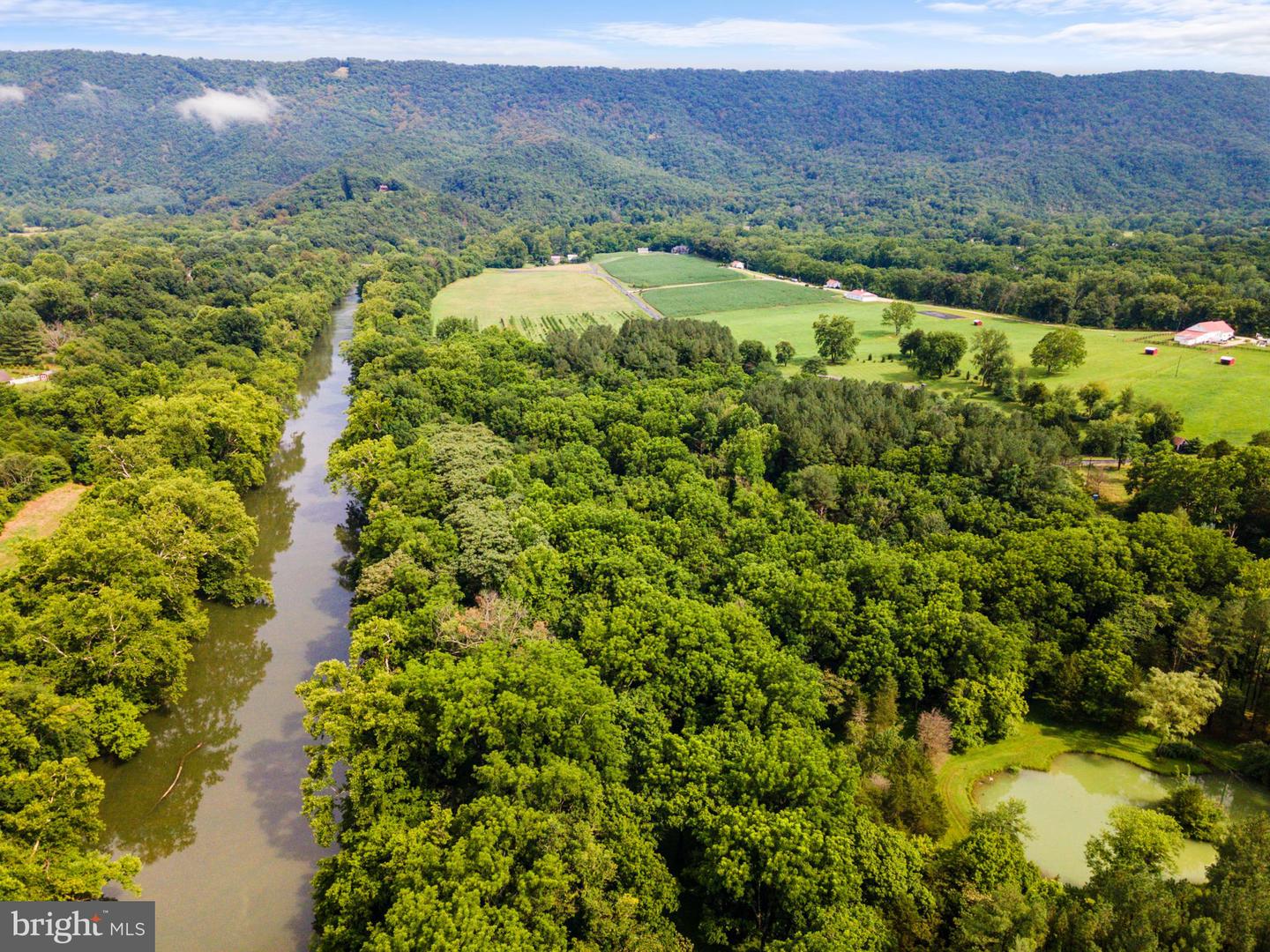 1147 MILL RD, WOODSTOCK, Virginia 22664, 3 Bedrooms Bedrooms, ,3 BathroomsBathrooms,Residential,For sale,1147 MILL RD,VASH2012016 MLS # VASH2012016