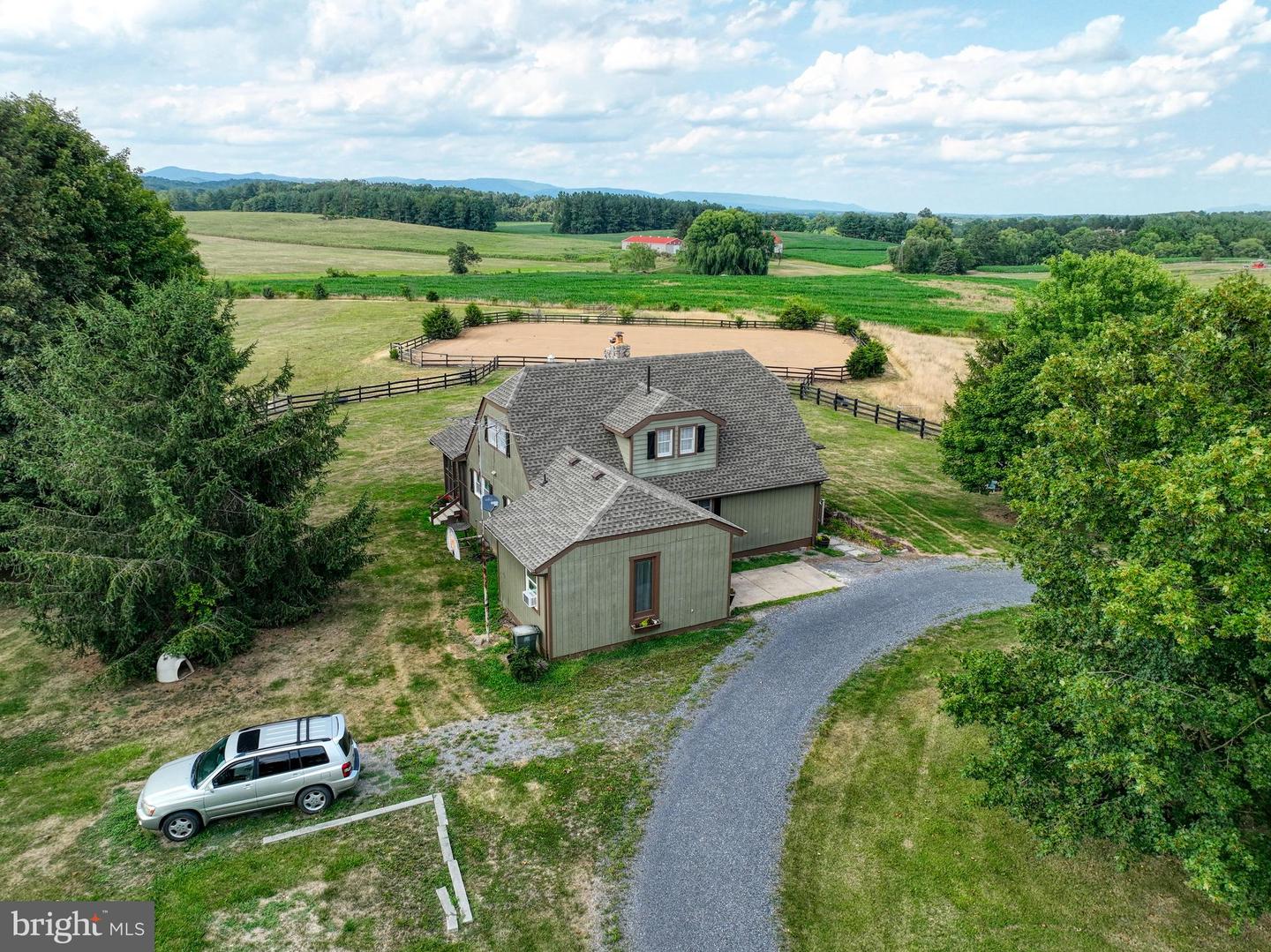 1615 PLEASANT VIEW RD, MOUNT JACKSON, Virginia 22842, 4 Bedrooms Bedrooms, ,2 BathroomsBathrooms,Residential,For sale,1615 PLEASANT VIEW RD,VASH2012018 MLS # VASH2012018