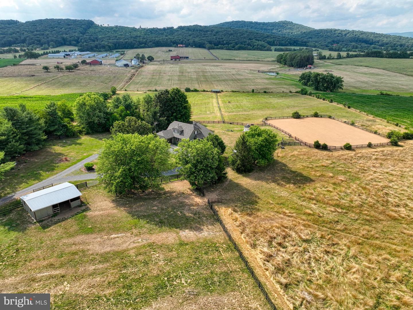 1615 PLEASANT VIEW RD, MOUNT JACKSON, Virginia 22842, 4 Bedrooms Bedrooms, ,2 BathroomsBathrooms,Residential,For sale,1615 PLEASANT VIEW RD,VASH2012018 MLS # VASH2012018
