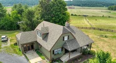 1615 PLEASANT VIEW RD, MOUNT JACKSON, Virginia 22842, 4 Bedrooms Bedrooms, ,2 BathroomsBathrooms,Residential,For sale,1615 PLEASANT VIEW RD,VASH2012018 MLS # VASH2012018
