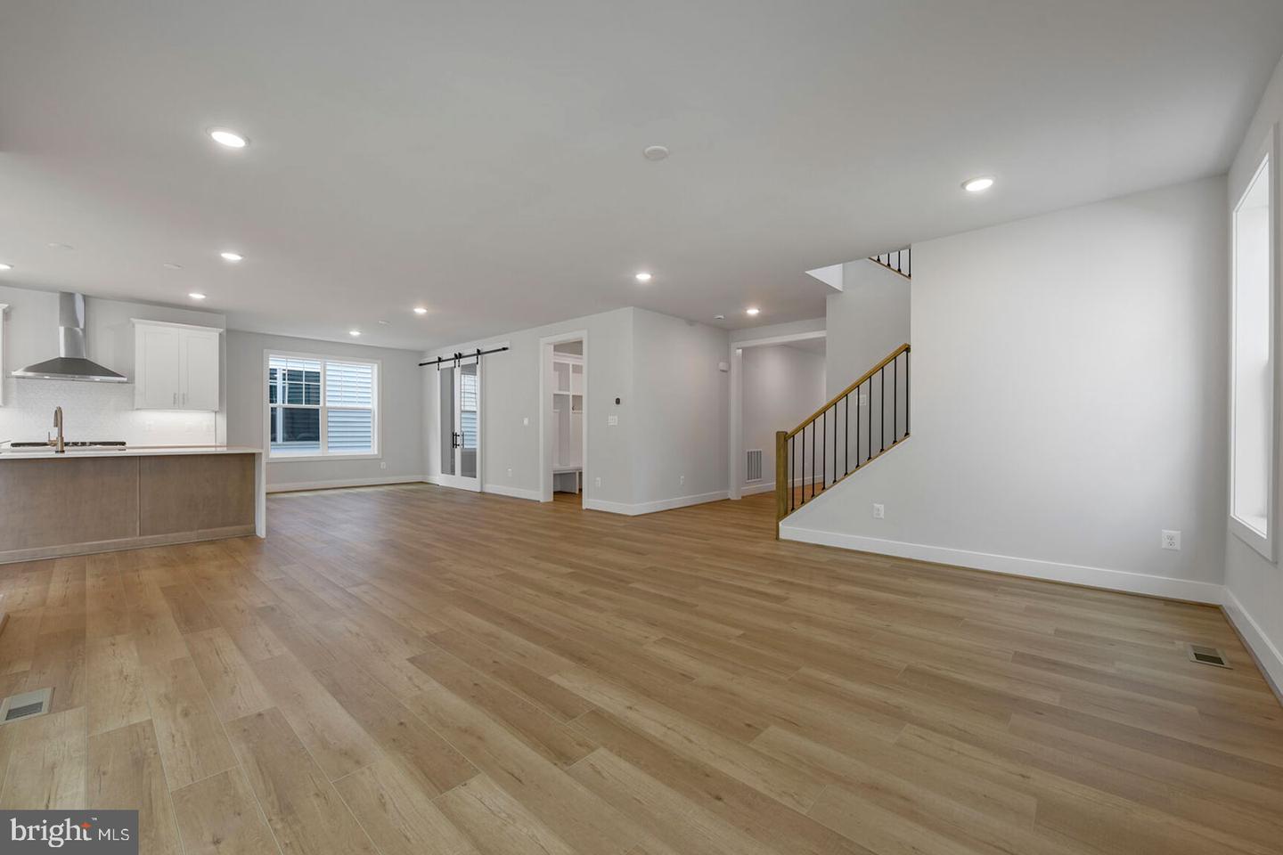 42018 NIGHT NURSE CIR, ASHBURN, Virginia 20148, 6 Bedrooms Bedrooms, ,5 BathroomsBathrooms,Residential,For sale,42018 NIGHT NURSE CIR,VALO2102430 MLS # VALO2102430