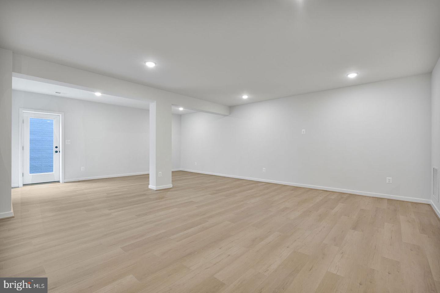 42018 NIGHT NURSE CIR, ASHBURN, Virginia 20148, 6 Bedrooms Bedrooms, ,5 BathroomsBathrooms,Residential,For sale,42018 NIGHT NURSE CIR,VALO2102430 MLS # VALO2102430