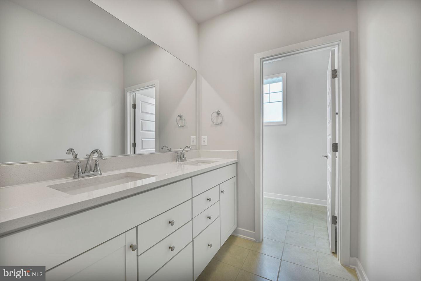 42018 NIGHT NURSE CIR, ASHBURN, Virginia 20148, 6 Bedrooms Bedrooms, ,5 BathroomsBathrooms,Residential,For sale,42018 NIGHT NURSE CIR,VALO2102430 MLS # VALO2102430