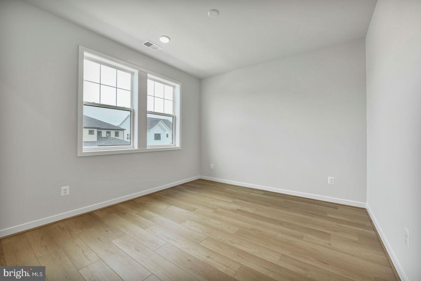 42018 NIGHT NURSE CIR, ASHBURN, Virginia 20148, 6 Bedrooms Bedrooms, ,5 BathroomsBathrooms,Residential,For sale,42018 NIGHT NURSE CIR,VALO2102430 MLS # VALO2102430