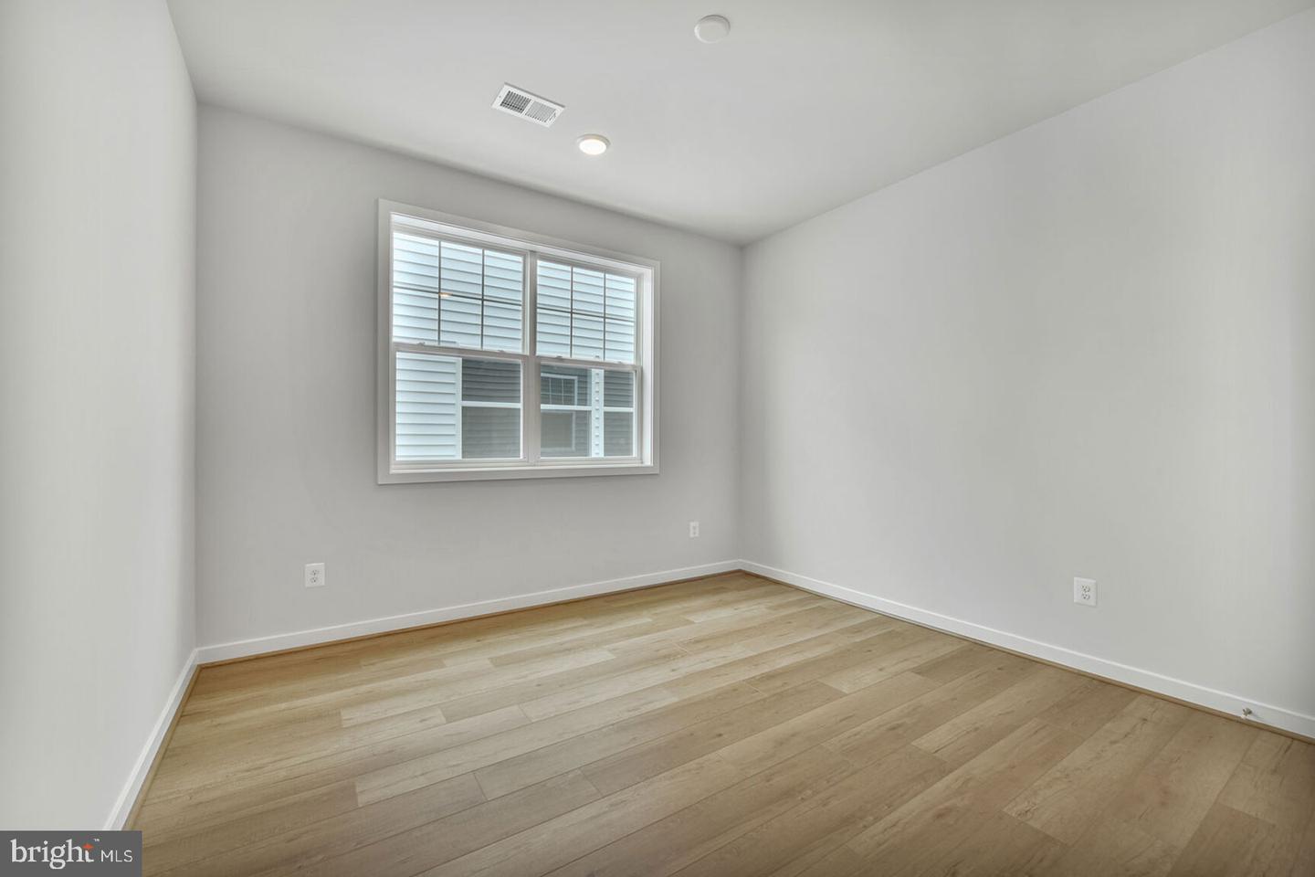 42018 NIGHT NURSE CIR, ASHBURN, Virginia 20148, 6 Bedrooms Bedrooms, ,5 BathroomsBathrooms,Residential,For sale,42018 NIGHT NURSE CIR,VALO2102430 MLS # VALO2102430