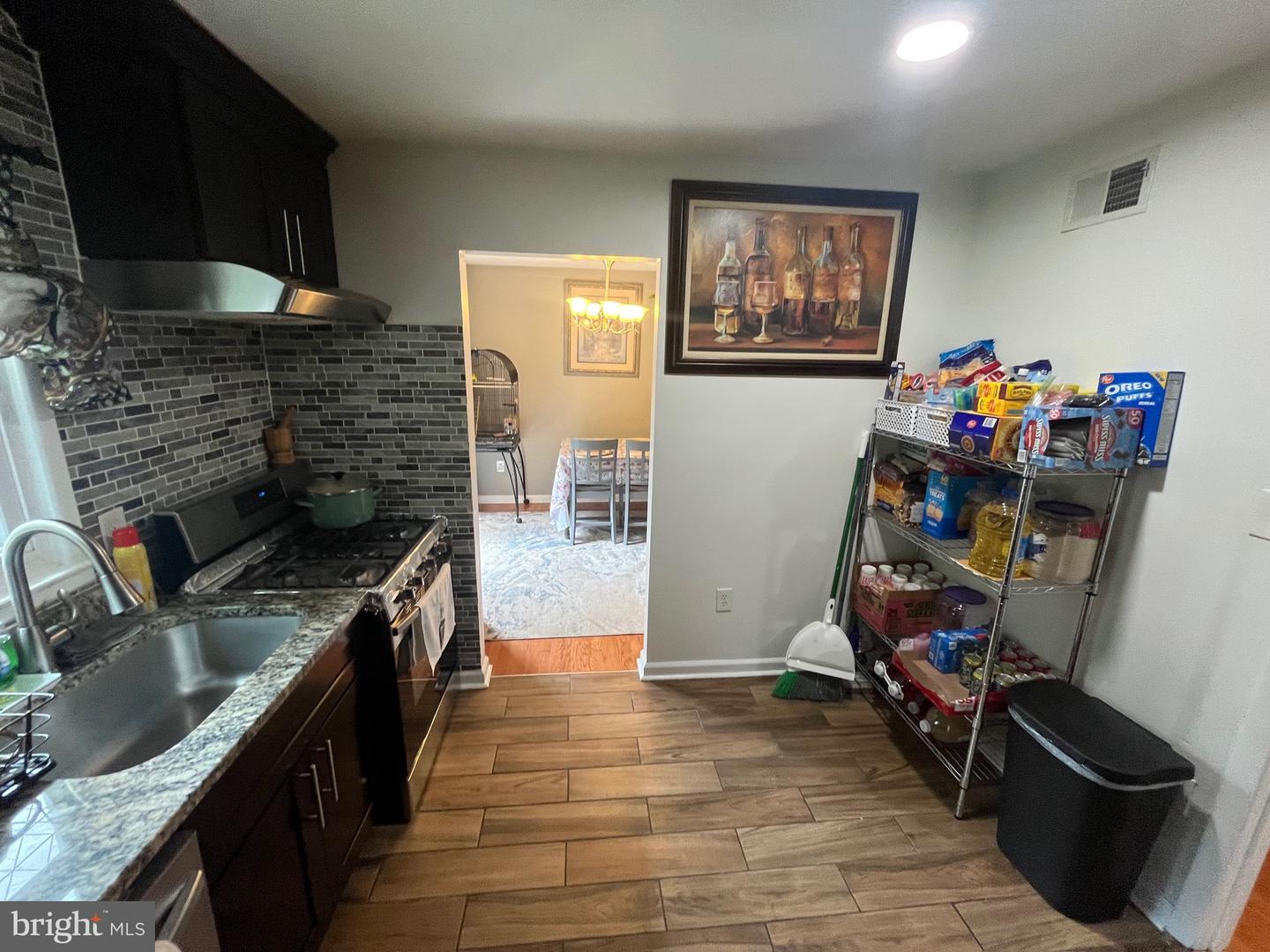 4803 LOCKWOOD LN, WOODBRIDGE, Virginia 22193, 4 Bedrooms Bedrooms, 8 Rooms Rooms,3 BathroomsBathrooms,Residential,For sale,4803 LOCKWOOD LN,VAPW2099438 MLS # VAPW2099438