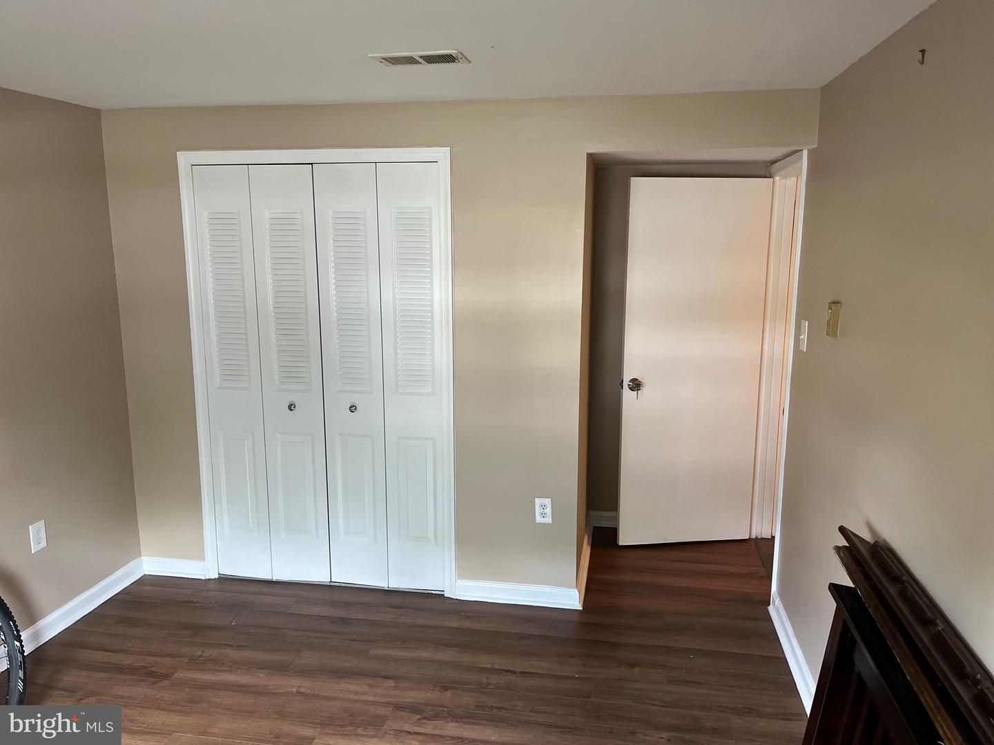 4803 LOCKWOOD LN, WOODBRIDGE, Virginia 22193, 4 Bedrooms Bedrooms, 8 Rooms Rooms,3 BathroomsBathrooms,Residential,For sale,4803 LOCKWOOD LN,VAPW2099438 MLS # VAPW2099438