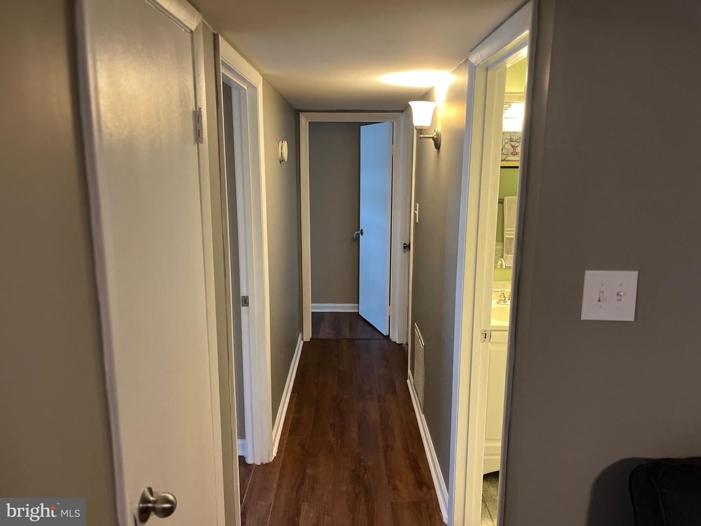 4803 LOCKWOOD LN, WOODBRIDGE, Virginia 22193, 4 Bedrooms Bedrooms, 8 Rooms Rooms,3 BathroomsBathrooms,Residential,For sale,4803 LOCKWOOD LN,VAPW2099438 MLS # VAPW2099438