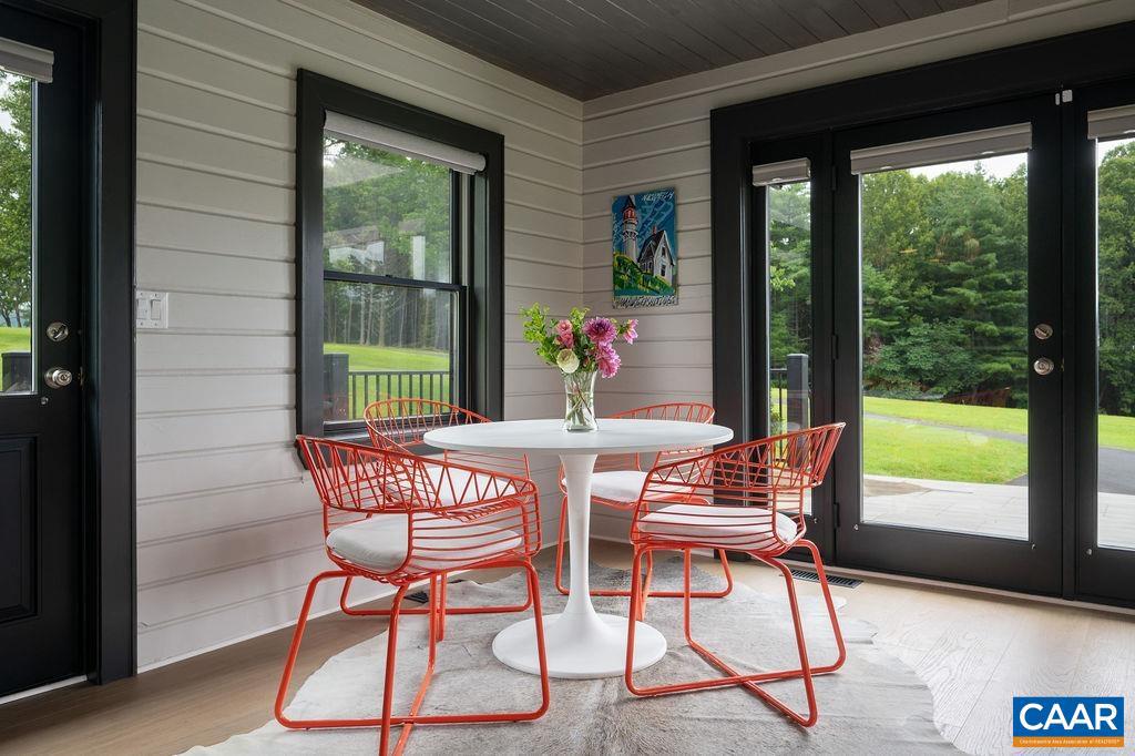 3991 CARTERS MOUNTAIN RD, CHARLOTTESVILLE, Virginia 22902, 4 Bedrooms Bedrooms, ,3 BathroomsBathrooms,Residential,For sale,3991 CARTERS MOUNTAIN RD,666851 MLS # 666851