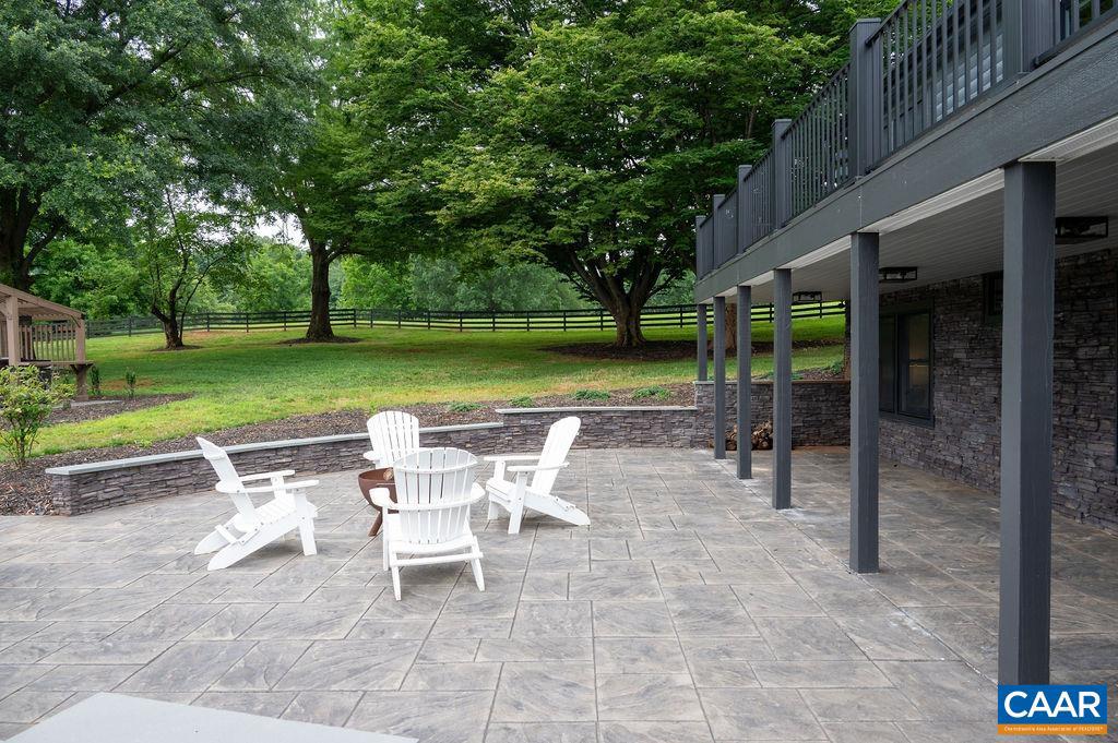 3991 CARTERS MOUNTAIN RD, CHARLOTTESVILLE, Virginia 22902, 4 Bedrooms Bedrooms, ,3 BathroomsBathrooms,Residential,For sale,3991 CARTERS MOUNTAIN RD,666851 MLS # 666851