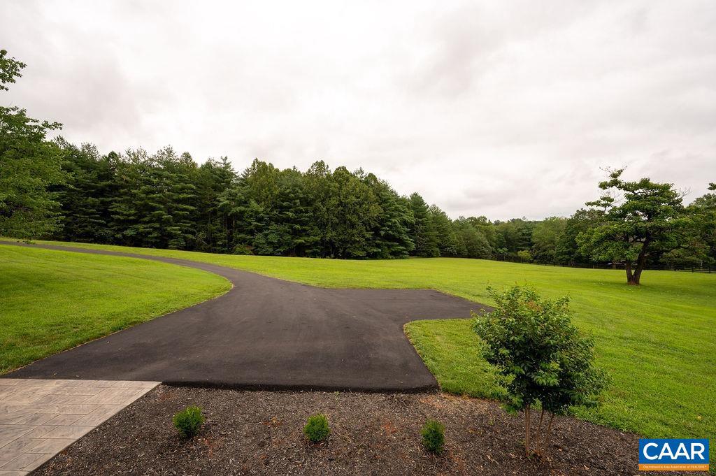 3991 CARTERS MOUNTAIN RD, CHARLOTTESVILLE, Virginia 22902, 4 Bedrooms Bedrooms, ,3 BathroomsBathrooms,Residential,For sale,3991 CARTERS MOUNTAIN RD,666851 MLS # 666851