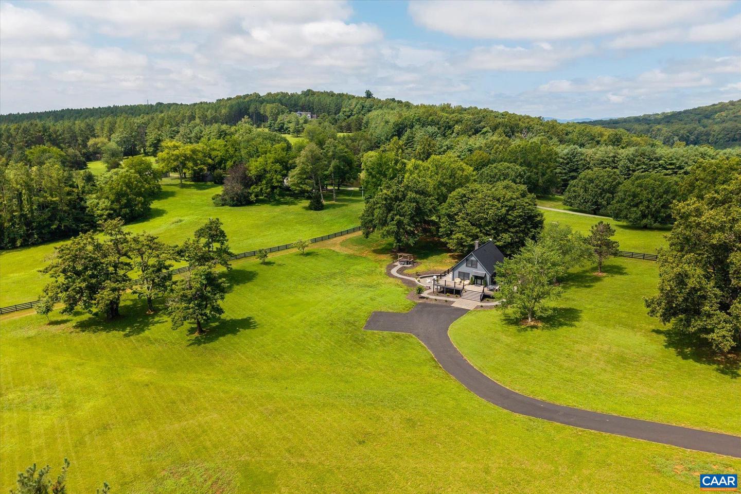 3991 CARTERS MOUNTAIN RD, CHARLOTTESVILLE, Virginia 22902, 4 Bedrooms Bedrooms, ,3 BathroomsBathrooms,Residential,For sale,3991 CARTERS MOUNTAIN RD,666851 MLS # 666851