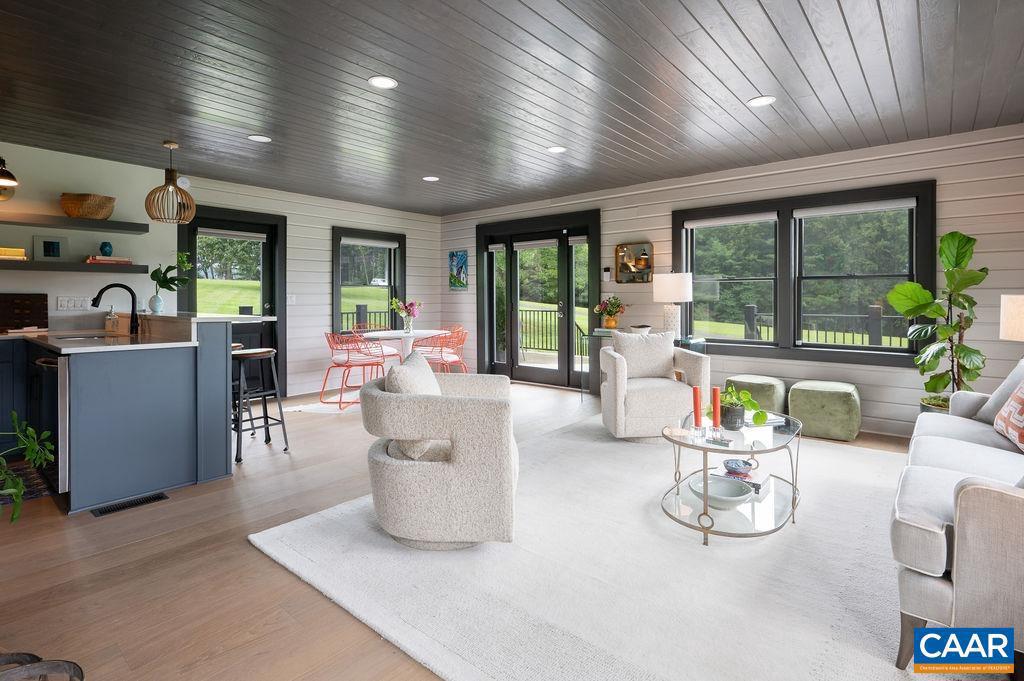 3991 CARTERS MOUNTAIN RD, CHARLOTTESVILLE, Virginia 22902, 4 Bedrooms Bedrooms, ,3 BathroomsBathrooms,Residential,For sale,3991 CARTERS MOUNTAIN RD,666851 MLS # 666851