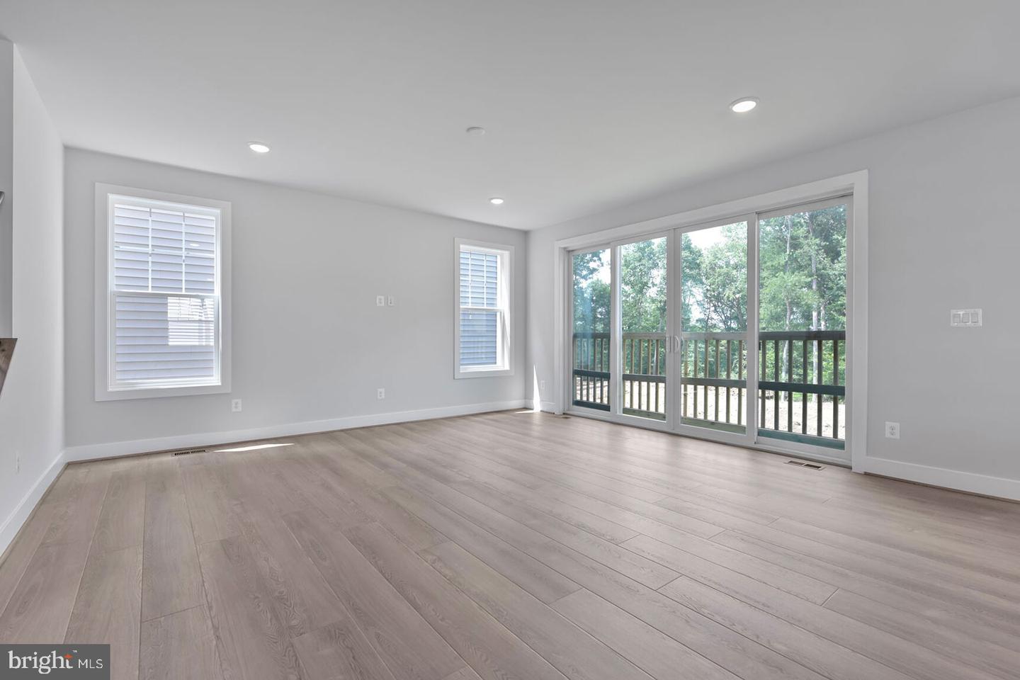 42010 NIGHT NURSE CIR, ASHBURN, Virginia 20148, 6 Bedrooms Bedrooms, ,5 BathroomsBathrooms,Residential,For sale,42010 NIGHT NURSE CIR,VALO2102438 MLS # VALO2102438