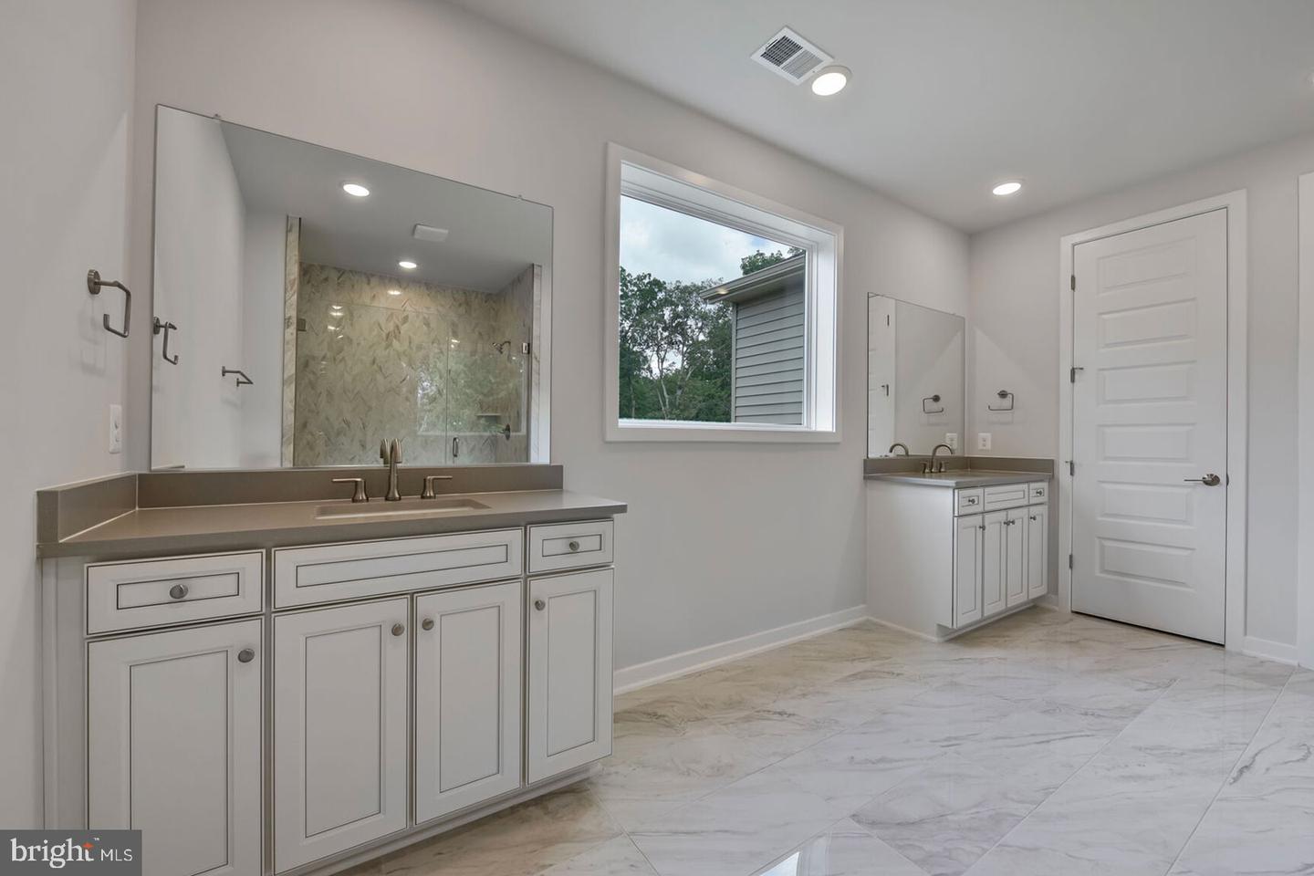 42010 NIGHT NURSE CIR, ASHBURN, Virginia 20148, 6 Bedrooms Bedrooms, ,5 BathroomsBathrooms,Residential,For sale,42010 NIGHT NURSE CIR,VALO2102438 MLS # VALO2102438