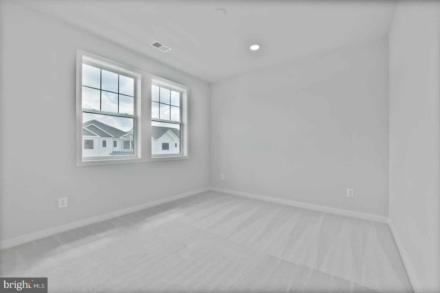 42010 NIGHT NURSE CIR, ASHBURN, Virginia 20148, 6 Bedrooms Bedrooms, ,5 BathroomsBathrooms,Residential,For sale,42010 NIGHT NURSE CIR,VALO2102438 MLS # VALO2102438