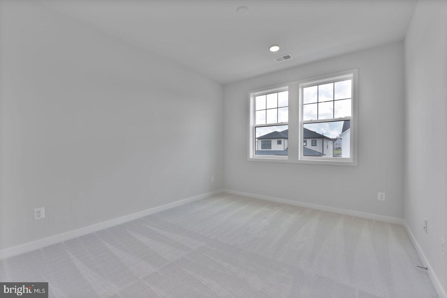 42010 NIGHT NURSE CIR, ASHBURN, Virginia 20148, 6 Bedrooms Bedrooms, ,5 BathroomsBathrooms,Residential,For sale,42010 NIGHT NURSE CIR,VALO2102438 MLS # VALO2102438