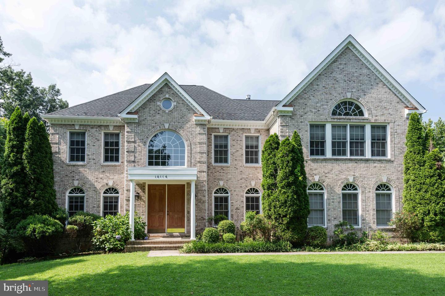 10116 CARLINGTON VALLEY CT, MANASSAS, Virginia 20111, 4 Bedrooms Bedrooms, ,3 BathroomsBathrooms,Residential,For sale,10116 CARLINGTON VALLEY CT,VAPW2099458 MLS # VAPW2099458