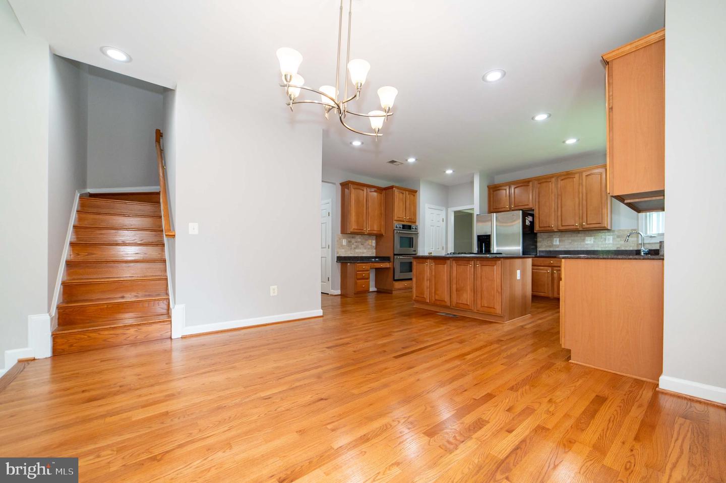 10116 CARLINGTON VALLEY CT, MANASSAS, Virginia 20111, 4 Bedrooms Bedrooms, ,3 BathroomsBathrooms,Residential,For sale,10116 CARLINGTON VALLEY CT,VAPW2099458 MLS # VAPW2099458