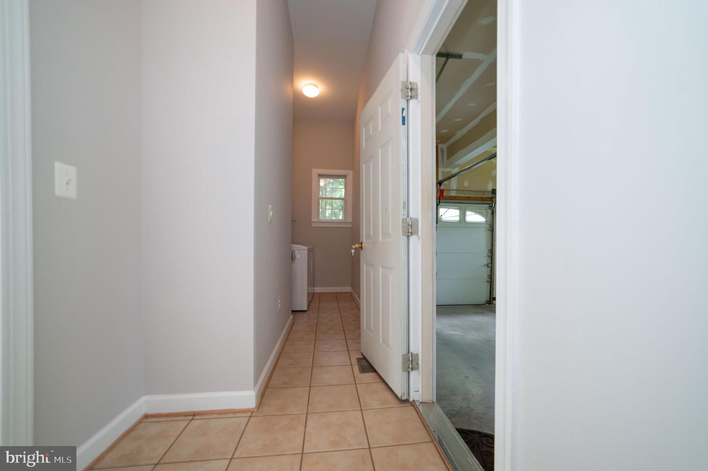 10116 CARLINGTON VALLEY CT, MANASSAS, Virginia 20111, 4 Bedrooms Bedrooms, ,3 BathroomsBathrooms,Residential,For sale,10116 CARLINGTON VALLEY CT,VAPW2099458 MLS # VAPW2099458
