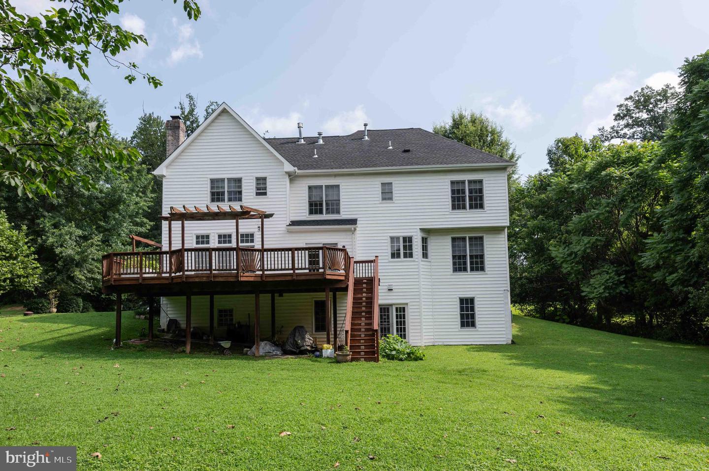 10116 CARLINGTON VALLEY CT, MANASSAS, Virginia 20111, 4 Bedrooms Bedrooms, ,3 BathroomsBathrooms,Residential,For sale,10116 CARLINGTON VALLEY CT,VAPW2099458 MLS # VAPW2099458