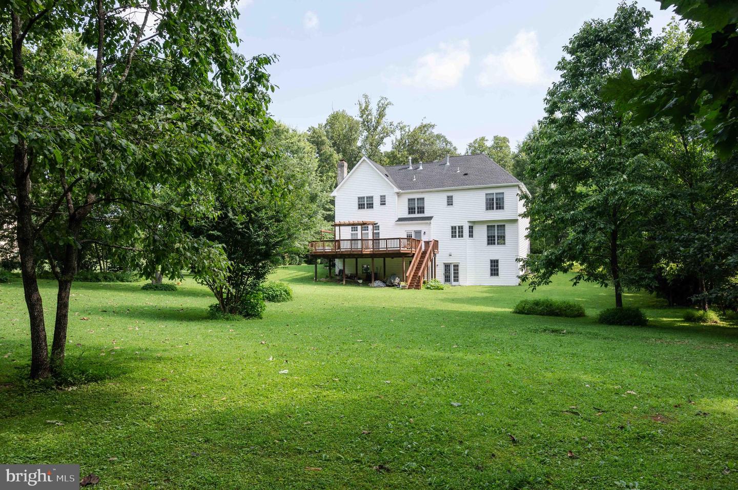 10116 CARLINGTON VALLEY CT, MANASSAS, Virginia 20111, 4 Bedrooms Bedrooms, ,3 BathroomsBathrooms,Residential,For sale,10116 CARLINGTON VALLEY CT,VAPW2099458 MLS # VAPW2099458