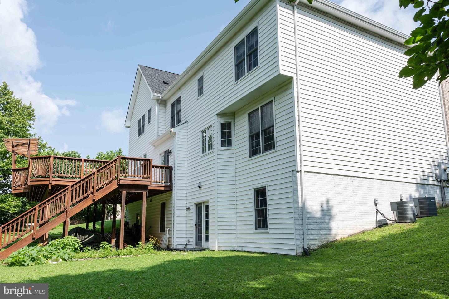 10116 CARLINGTON VALLEY CT, MANASSAS, Virginia 20111, 4 Bedrooms Bedrooms, ,3 BathroomsBathrooms,Residential,For sale,10116 CARLINGTON VALLEY CT,VAPW2099458 MLS # VAPW2099458