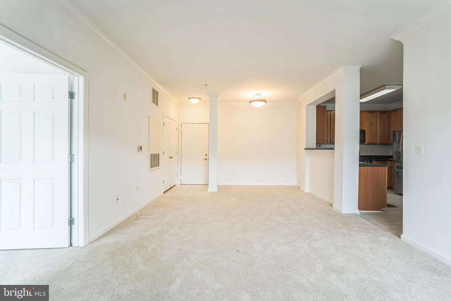 4854 EISENHOWER AVE #456, ALEXANDRIA, Virginia 22304, 2 Bedrooms Bedrooms, ,2 BathroomsBathrooms,Residential,For sale,4854 EISENHOWER AVE #456,VAAX2047606 MLS # VAAX2047606