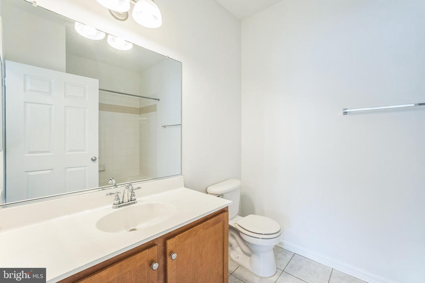 4854 EISENHOWER AVE #456, ALEXANDRIA, Virginia 22304, 2 Bedrooms Bedrooms, ,2 BathroomsBathrooms,Residential,For sale,4854 EISENHOWER AVE #456,VAAX2047606 MLS # VAAX2047606