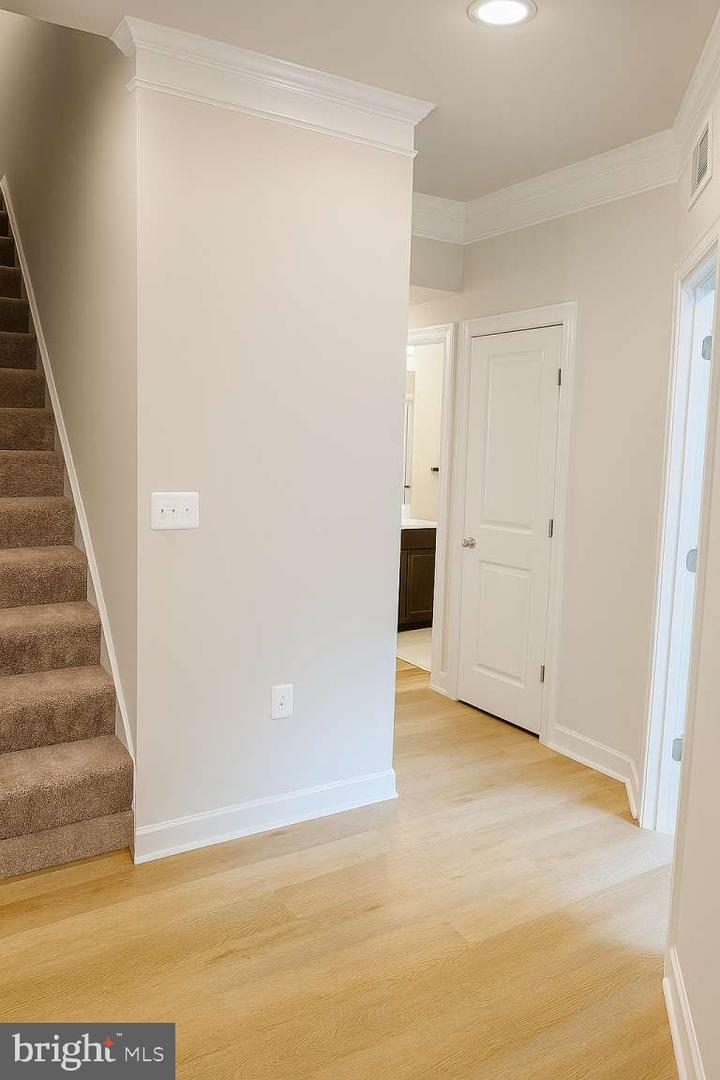 7275 NITTANY LN, ALEXANDRIA, Virginia 22306, 4 Bedrooms Bedrooms, ,3 BathroomsBathrooms,Residential,For sale,7275 NITTANY LN,VAFX2256180 MLS # VAFX2256180