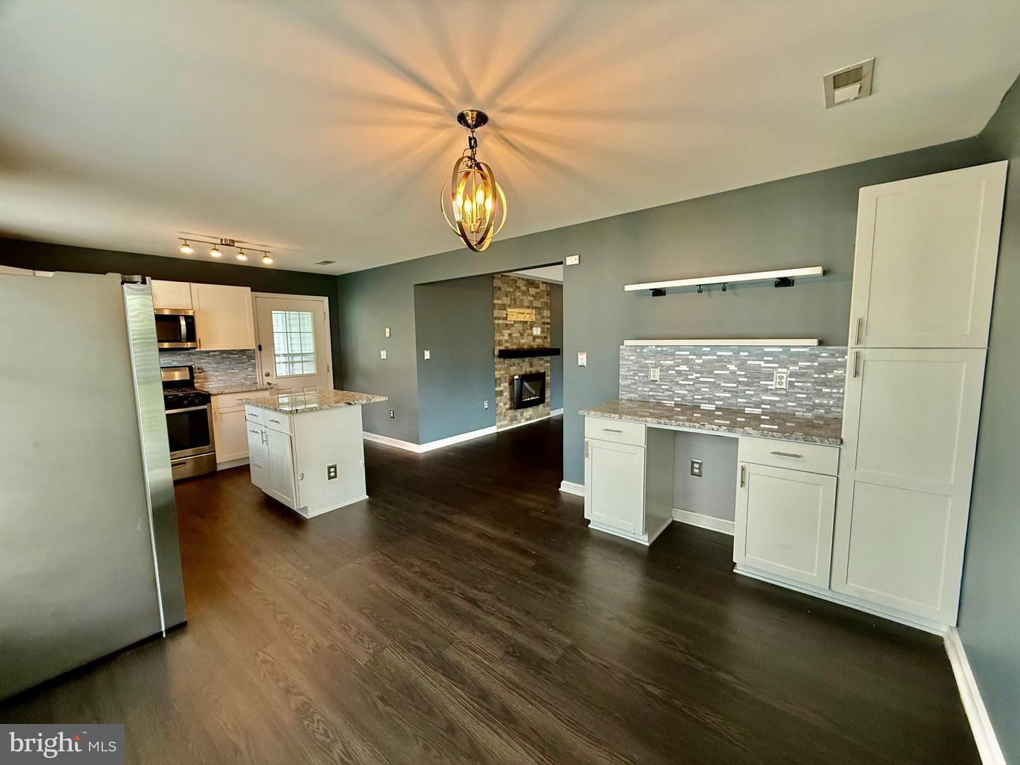 9903 BETHWOOD DR, FREDERICKSBURG, Virginia 22407, 3 Bedrooms Bedrooms, 6 Rooms Rooms,2 BathroomsBathrooms,Residential,For sale,9903 BETHWOOD DR,VASP2034780 MLS # VASP2034780