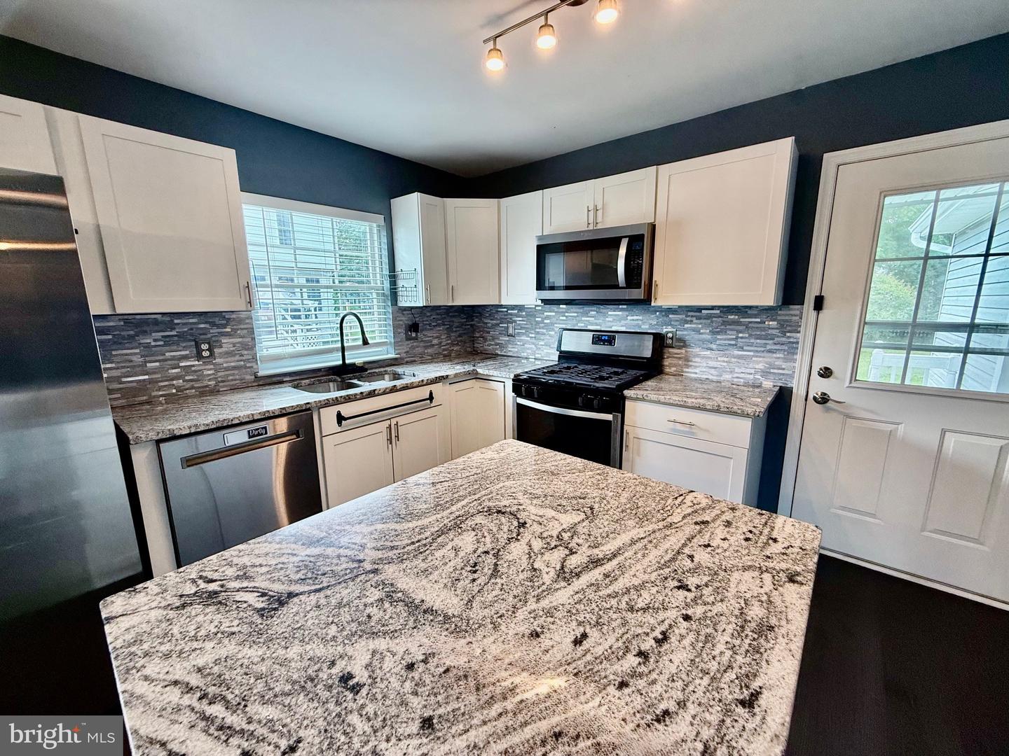 9903 BETHWOOD DR, FREDERICKSBURG, Virginia 22407, 3 Bedrooms Bedrooms, 6 Rooms Rooms,2 BathroomsBathrooms,Residential,For sale,9903 BETHWOOD DR,VASP2034780 MLS # VASP2034780