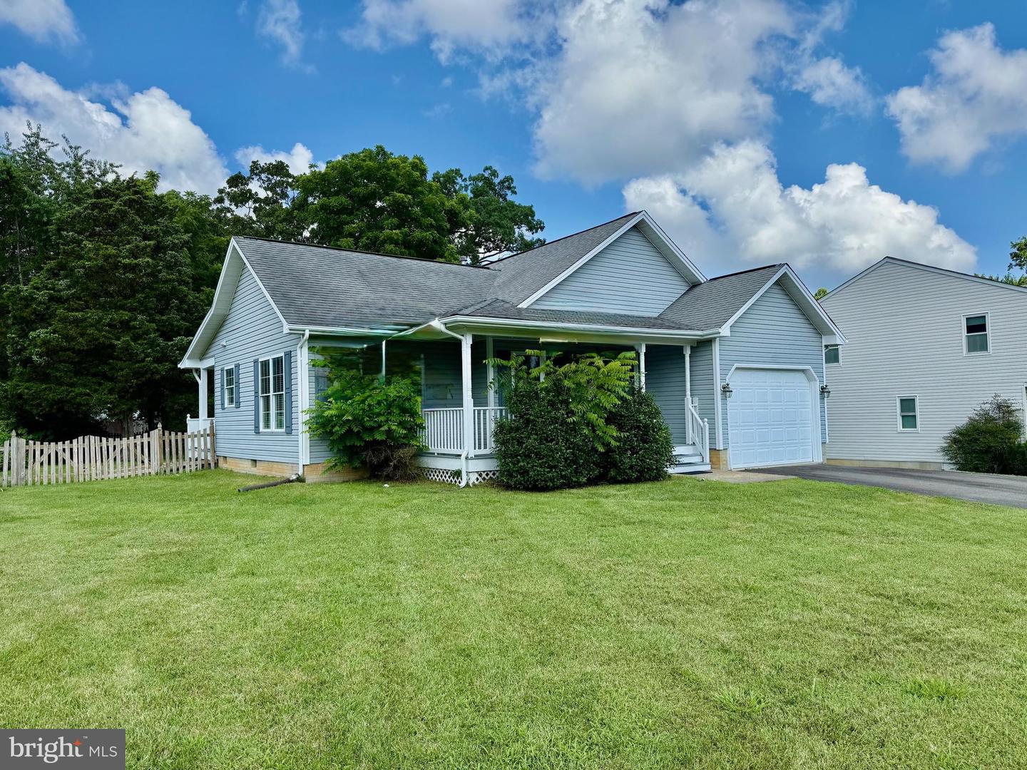 9903 BETHWOOD DR, FREDERICKSBURG, Virginia 22407, 3 Bedrooms Bedrooms, 6 Rooms Rooms,2 BathroomsBathrooms,Residential,For sale,9903 BETHWOOD DR,VASP2034780 MLS # VASP2034780